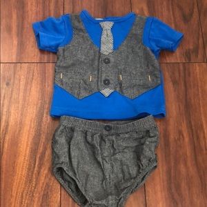🛎Babyrageous Tie and Vest Shirt Outfit